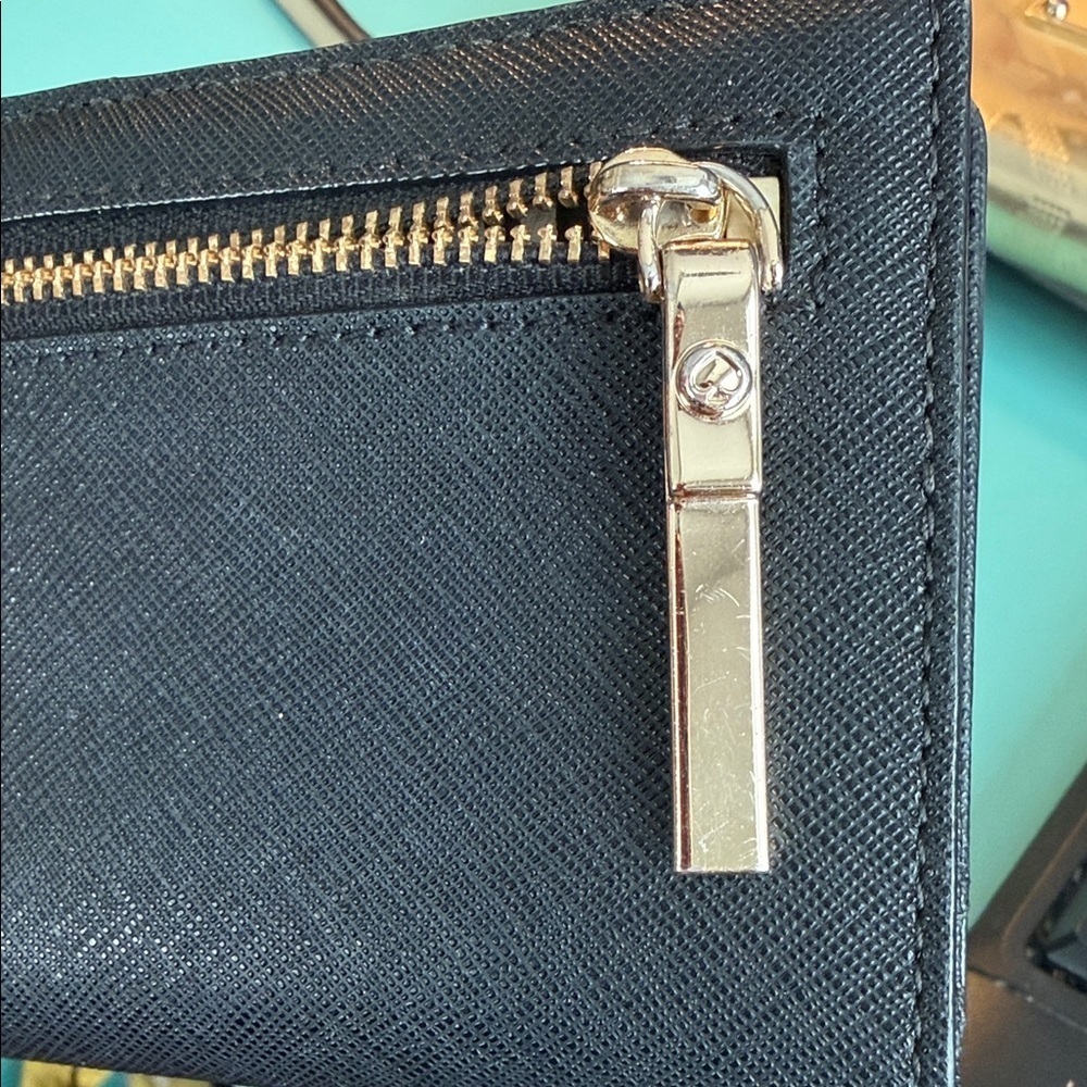 Kate Spade Black Leather Wallet clutch card holder designer bifold wristlet - Picture 5 of 9